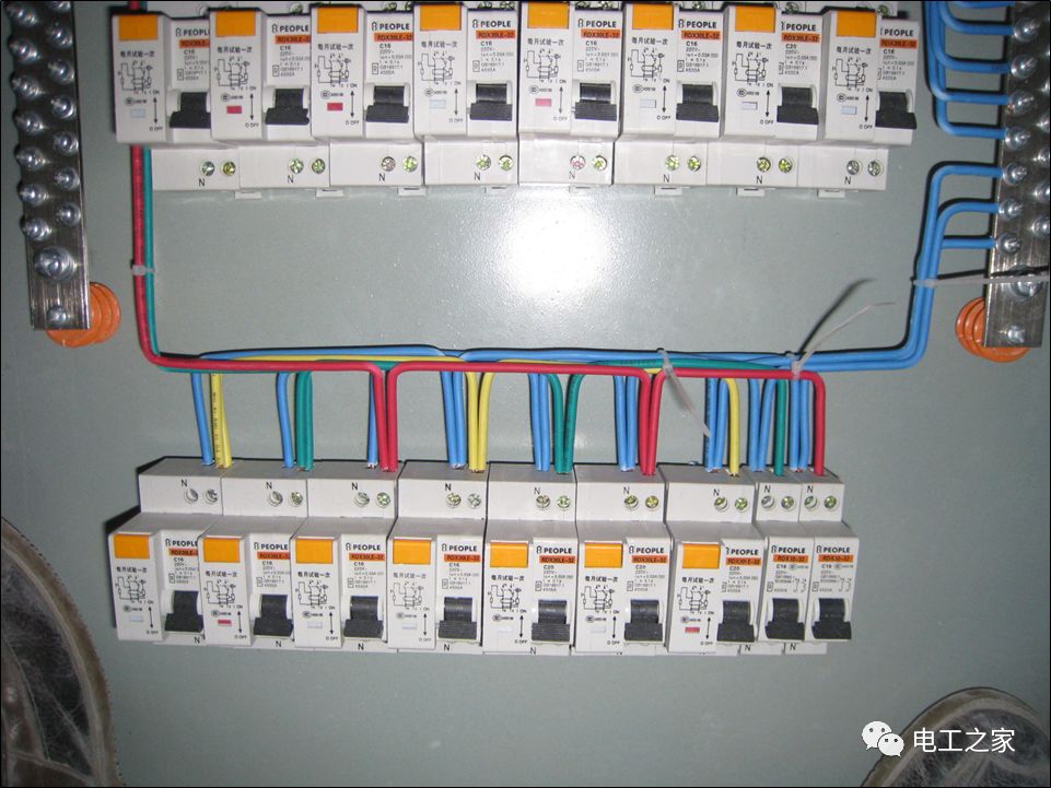 圖片和文字告訴你如何做好配電箱內部布線